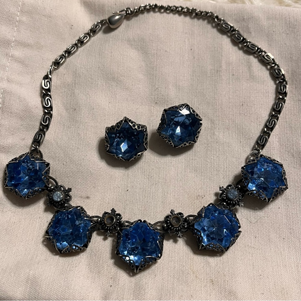 Vintage Blue Crystal Collar Necklace with Matching Clip-on Earrings